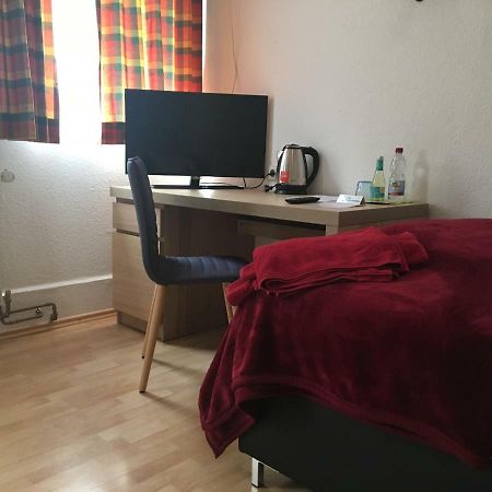 Hotel Lamm Stuttgart Waldenbuch Exterior foto